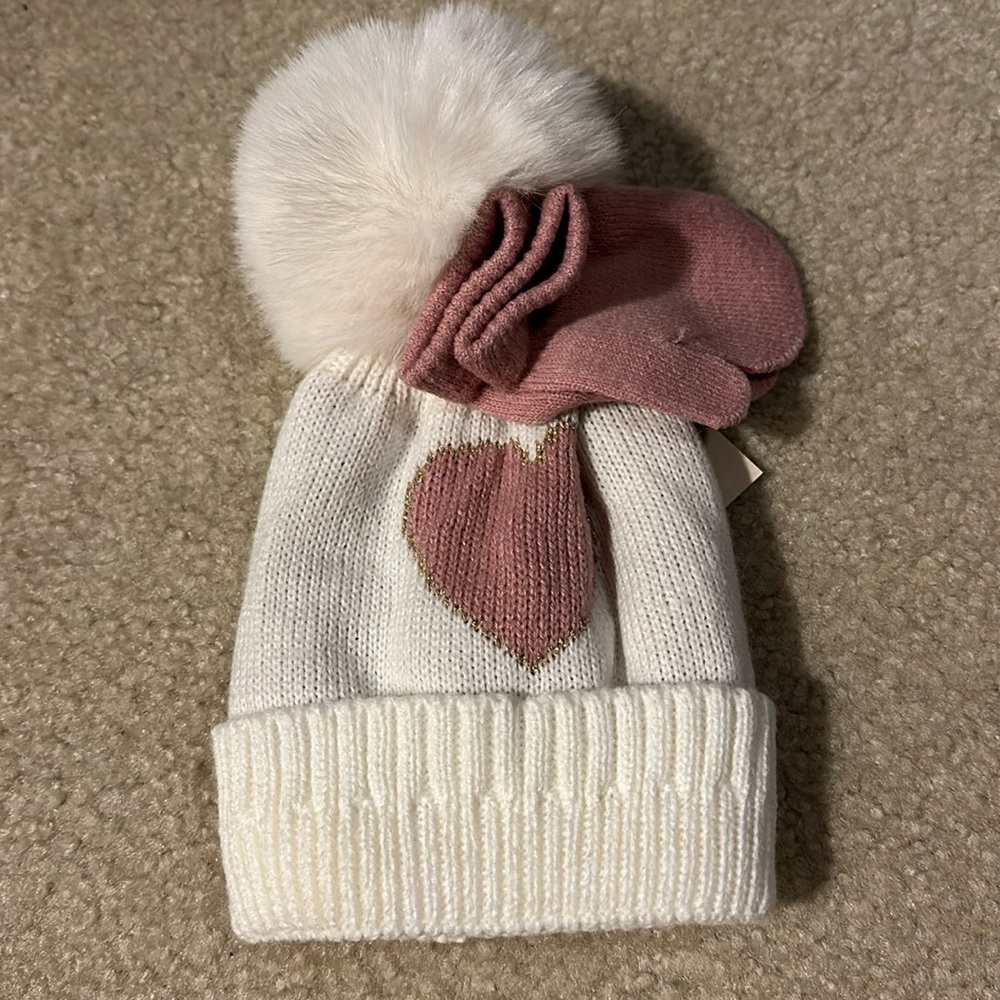 Winter hat and pink mitts toddler